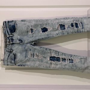 ✨ Light washed ripped jeans, with blue tie dye ✨